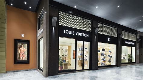 louis vuitton bologna indirizzo